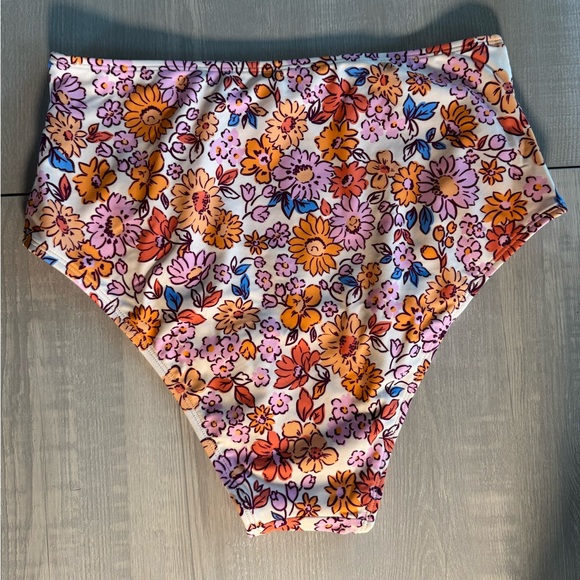 Cupshe Floral High Waisted Bikini Set - Picture 6 of 8